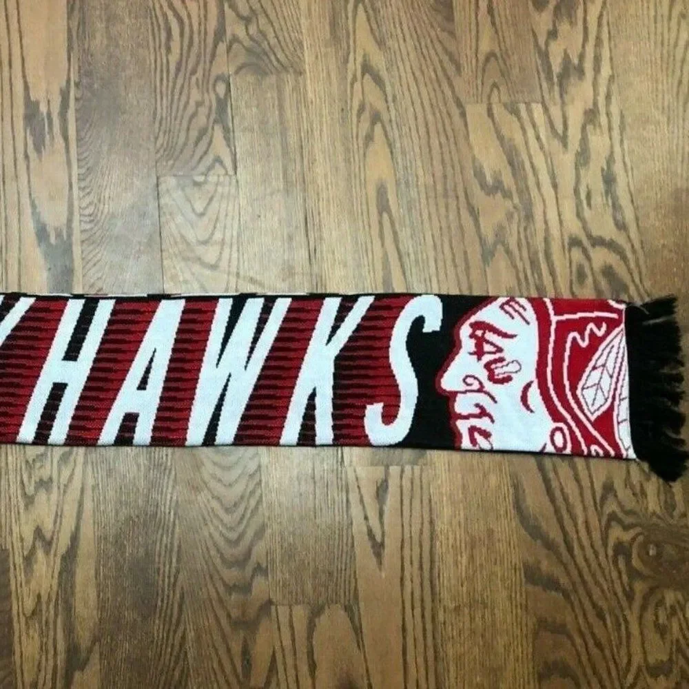 Unisex Chicago Blackhawks Hockey Reebok Face Off Collection Jacquard Scarf NWT